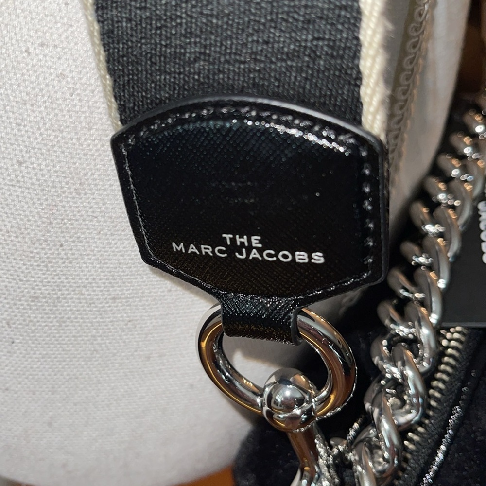 Marc Jacobs The Push Snapshot Crossbody - Picture 7 of 8